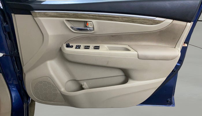2021 Maruti Ciaz ZETA 1.5 SHVS MT PETROL, Petrol, Manual, 15,904 km, Driver Side Door Panels Control