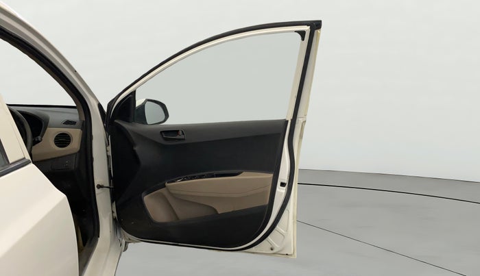 2015 Hyundai Grand i10 MAGNA 1.2 KAPPA VTVT, Petrol, Manual, 48,028 km, RHS Front Door