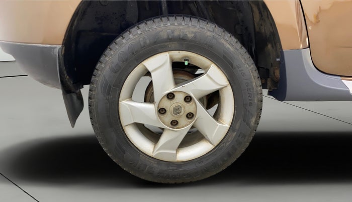 2013 Renault Duster 85 PS RXL DIESEL, Diesel, Manual, 1,11,669 km, Right Rear Wheel