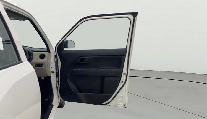 2022 Maruti New Wagon-R LXI 1.0, Petrol, Manual, 3,035 km, RHS Front Door