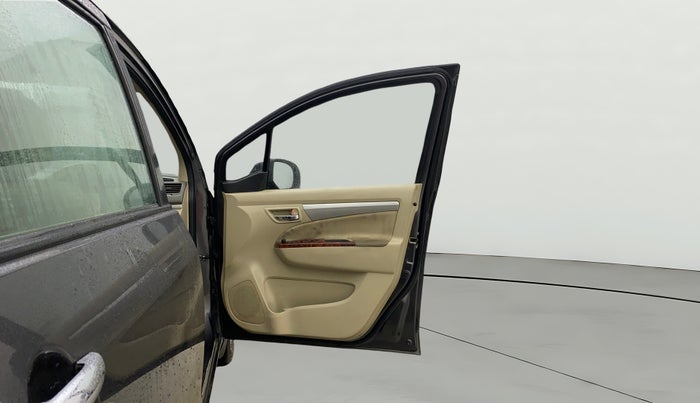 2017 Maruti Ertiga ZDI SHVS, Diesel, Manual, 90,726 km, RHS Front Door