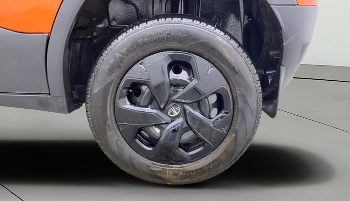 2022 Tata PUNCH ADVENTURE MT, Petrol, Manual, 18,988 km, Left Rear Wheel