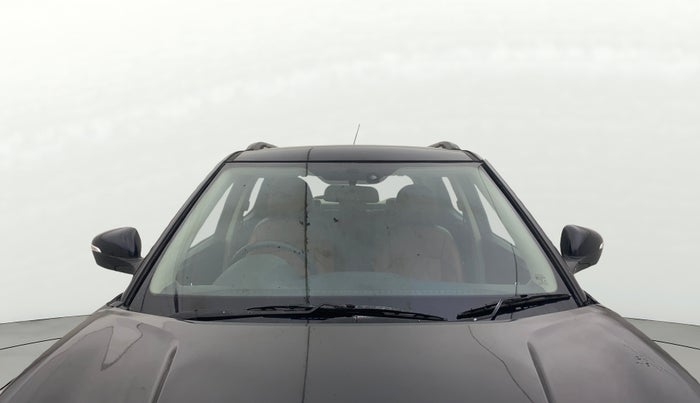 2020 Mahindra XUV300 W8 1.5 DIESEL, Diesel, Manual, 1,04,106 km, Front Windshield