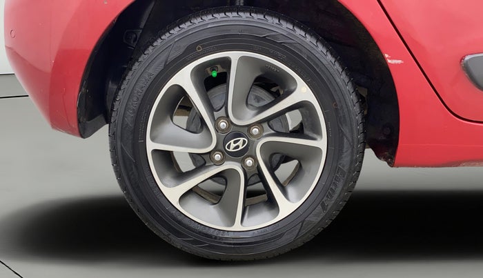 2017 Hyundai Grand i10 SPORTZ (O) AT 1.2 KAPPA VTVT, Petrol, Automatic, 38,978 km, Right Rear Wheel