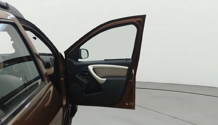 2013 Renault Duster 85 PS RXL DIESEL, Diesel, Manual, 1,07,600 km, RHS Front Door