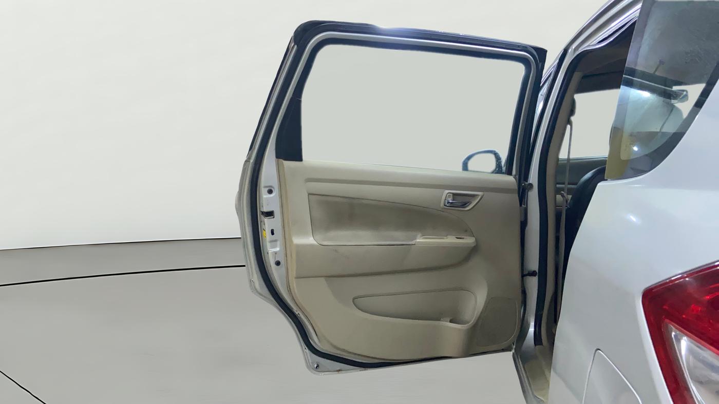 2016 Maruti Ertiga VDI SHVS, Diesel, Manual, 67,304 km, LHS Rear Door