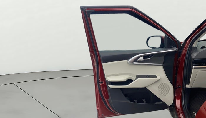 2023 KIA CARENS PRESTIGE PLUS 1.5 PETROL IMT 7 STR, Petrol, Manual, 6,537 km, LHS Front Door