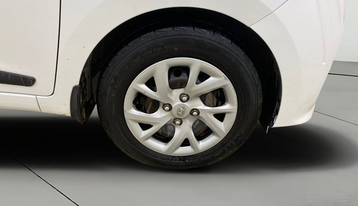 2018 Hyundai Grand i10 SPORTZ 1.2 KAPPA VTVT, Petrol, Manual, 82,973 km, Right Front Wheel