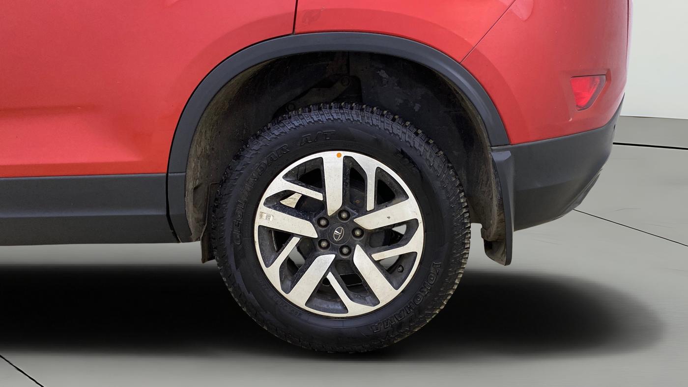 2020 Tata Harrier XZA PLUS 2.0L, Diesel, Automatic, 44,760 km, Left Rear Wheel