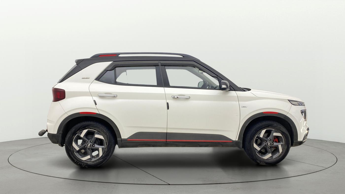 2021 Hyundai VENUE SX 1.0 (O) TURBO IMT DUAL TONE, Petrol, Manual, 35,269 km, Right Side View