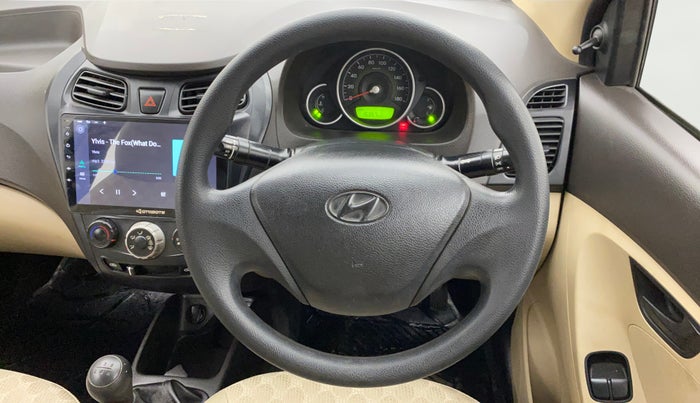 2018 Hyundai Eon MAGNA +, Petrol, Manual, 15,357 km, Steering Wheel Close Up