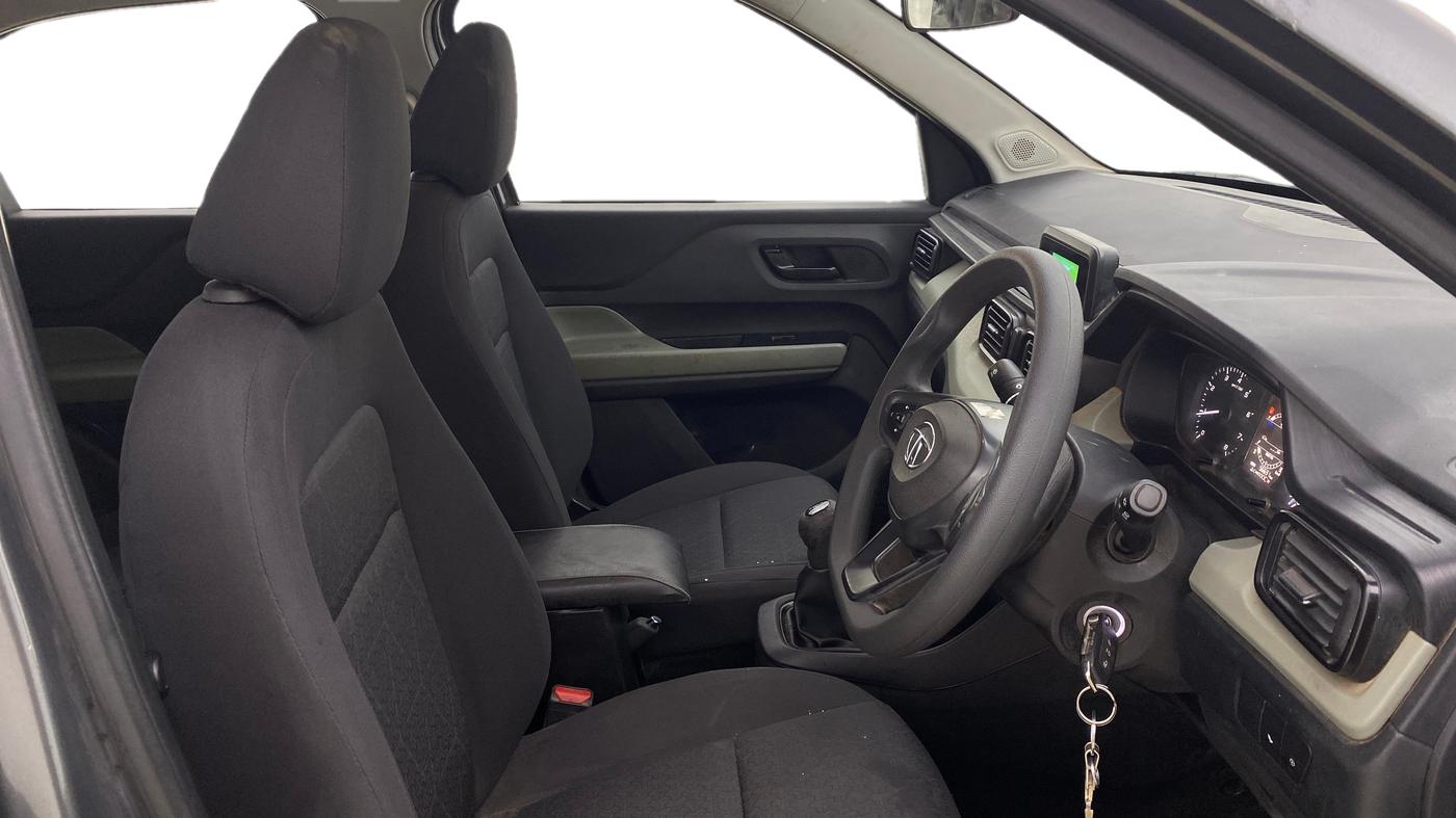2023 Tata PUNCH ADVENTURE MT, Petrol, Manual, 56,663 km, Right Side Front Door Cabin