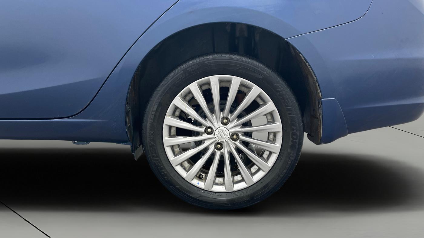 2017 Maruti Ciaz ALPHA  AT 1.4  PETROL, Petrol, Automatic, 26,512 km, Left Rear Wheel