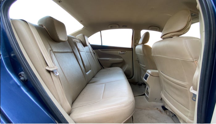 2019 Maruti Ciaz ZETA 1.5 SHVS MT PETROL, Petrol, Manual, 1,12,843 km, Right Side Rear Door Cabin