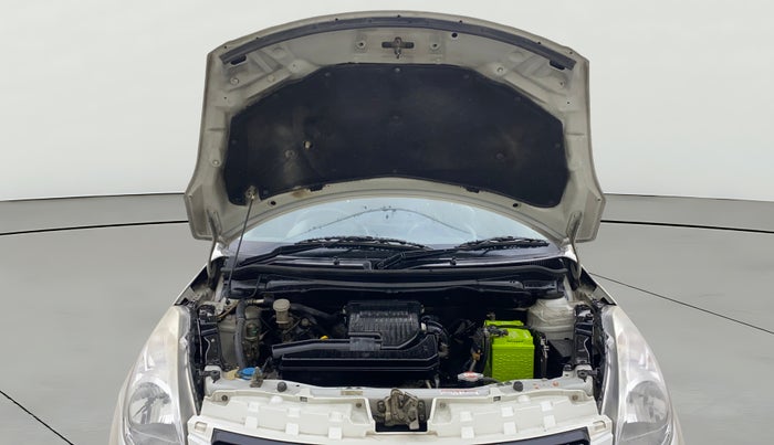 2013 Maruti Swift VXI, Petrol, Manual, 1,30,490 km, Open Bonet