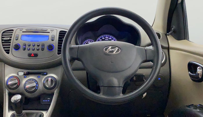 2016 Hyundai i10 SPORTZ 1.1, Petrol, Manual, 29,603 km, Steering Wheel Close Up