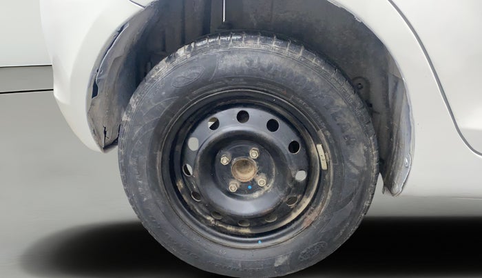 2013 Maruti Swift VXI, Petrol, Manual, 57,655 km, Right Rear Wheel