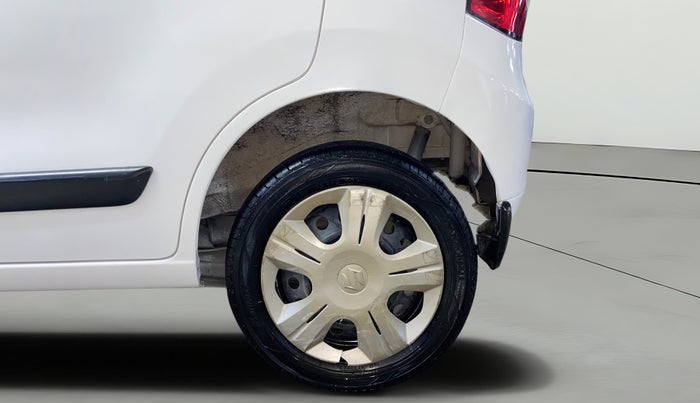 2016 Maruti Wagon R 1.0 VXI AMT, Petrol, Automatic, 31,580 km, Left Rear Wheel