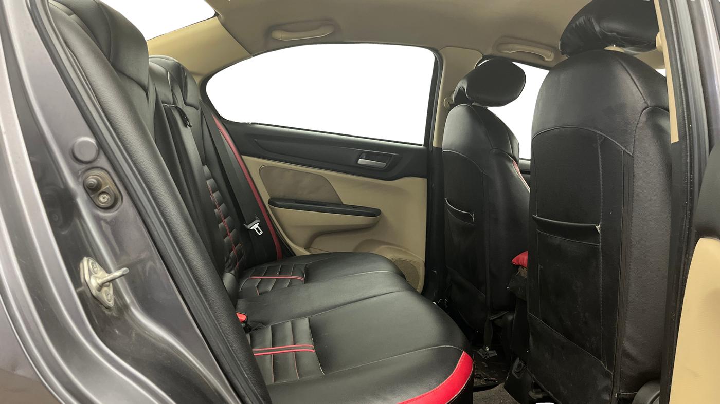 2019 Honda Amaze 1.2L I-VTEC S, Petrol, Manual, 1,03,315 km, Right Side Rear Door Cabin
