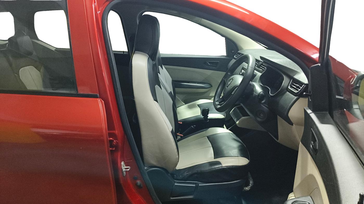 2019 Renault TRIBER RXL MT, Petrol, Manual, 99,757 km, Right Side Front Door Cabin