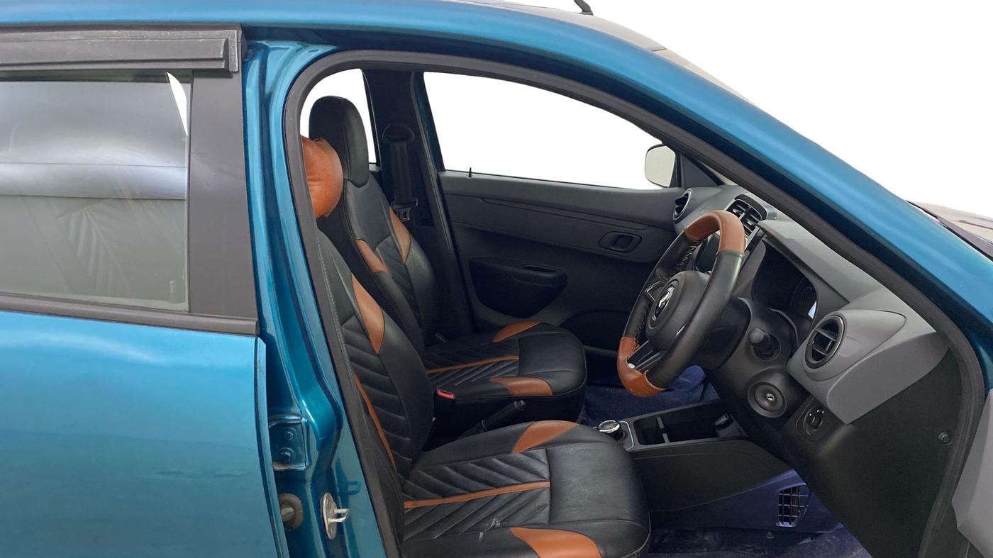 2021 Renault Kwid RXT 1.0 AMT (O), Petrol, Automatic, 17,374 km, Right Side Front Door Cabin