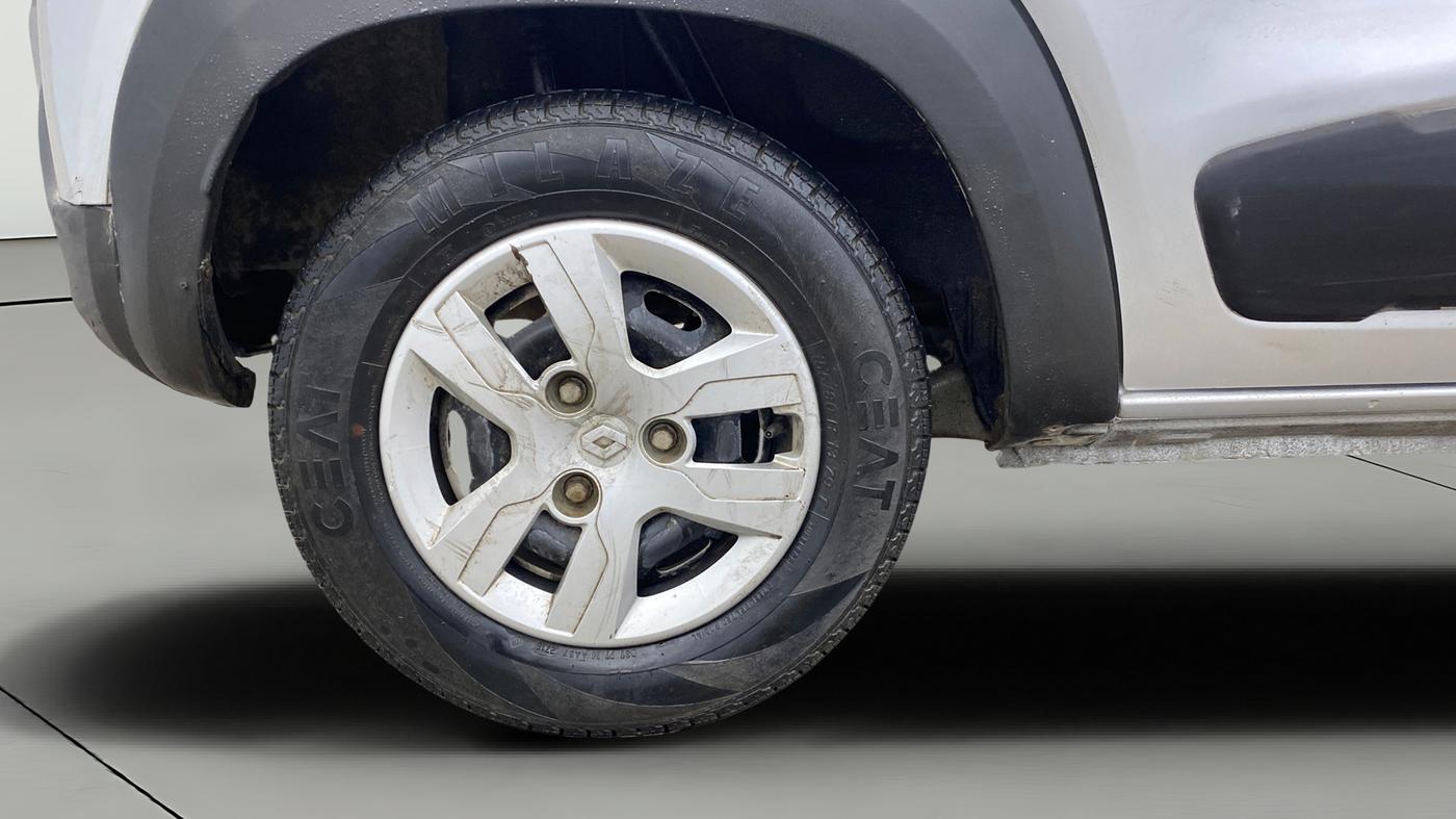 2018 Renault Kwid RXL, CNG, Manual, 39,940 km, Right Rear Wheel