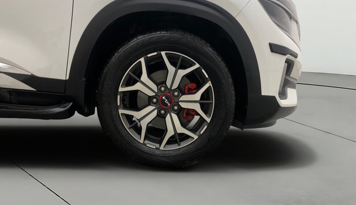 2023 KIA SELTOS GTX PLUS DCT 1.4 PETROL, Petrol, Automatic, 32,358 km, Right Front Wheel