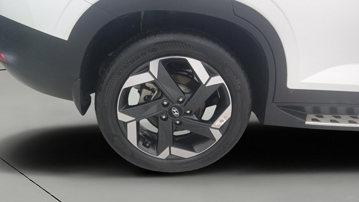 2021 Hyundai ALCAZAR 2.0 SIGNATURE (O) AT 6STR, Petrol, Automatic, 22,177 km, Right Rear Wheel