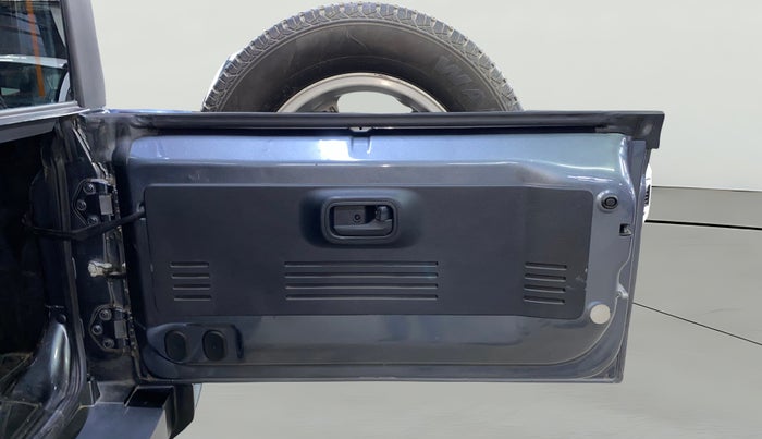 2021 Mahindra Thar LX PETROL HT 4WD AT, Petrol, Automatic, 24,239 km, Boot Door Open