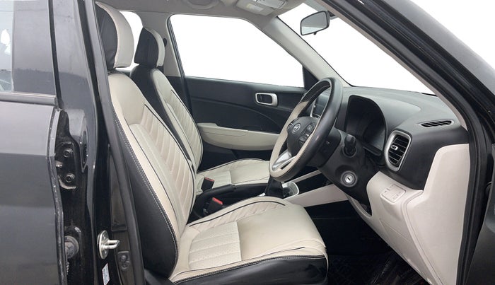 2023 Hyundai VENUE S 1.2, Petrol, Manual, 30,571 km, Right Side Front Door Cabin