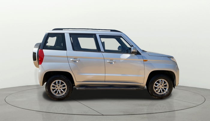2017 Mahindra TUV300 T8, Diesel, Manual, 96,442 km, Right Side View