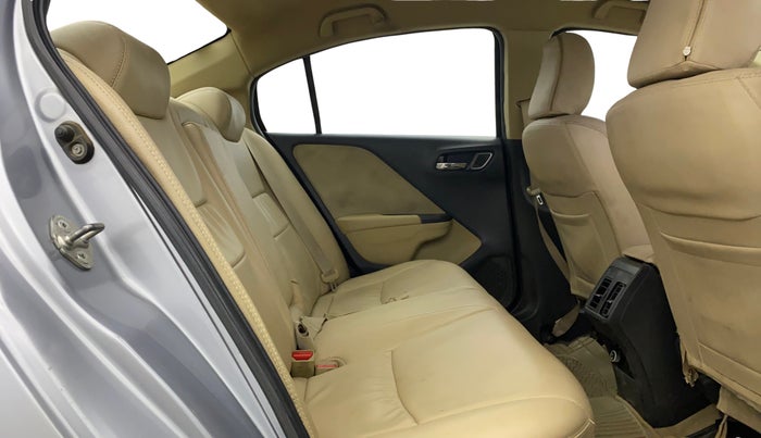 2019 Honda City 1.5L I-VTE V CVT, Petrol, Automatic, 1,19,388 km, Right Side Rear Door Cabin