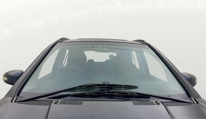 2017 Tata Hexa XTA 4X2 7 STR, Diesel, Automatic, 1,39,861 km, Front Windshield