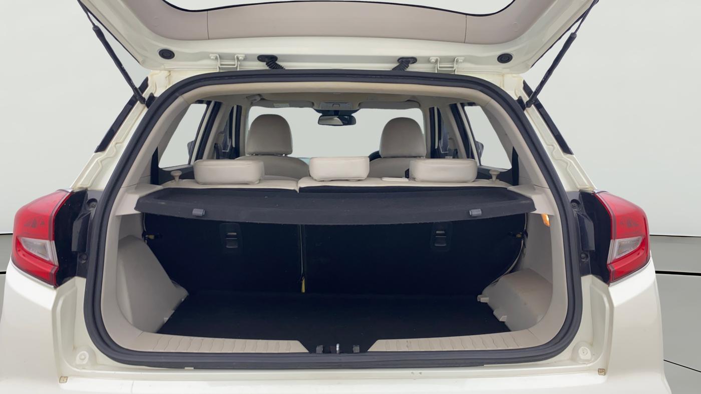 2020 Mahindra XUV300 W8 (O) 1.2 PETROL, Petrol, Manual, 34,817 km, Boot Open Zoomed View