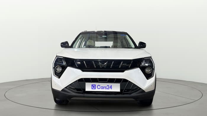2024 Mahindra XUV 3XO AX7 1.2 TGDi AT, Petrol, Automatic, 8,842 km, Front