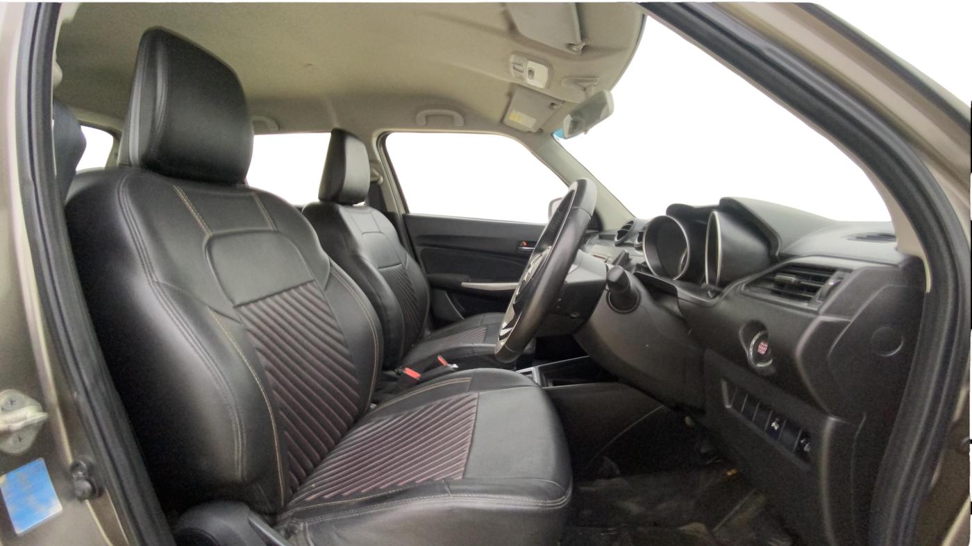 2018 Maruti Swift ZXI AMT, Petrol, Automatic, 37,103 km, Right Side Front Door Cabin