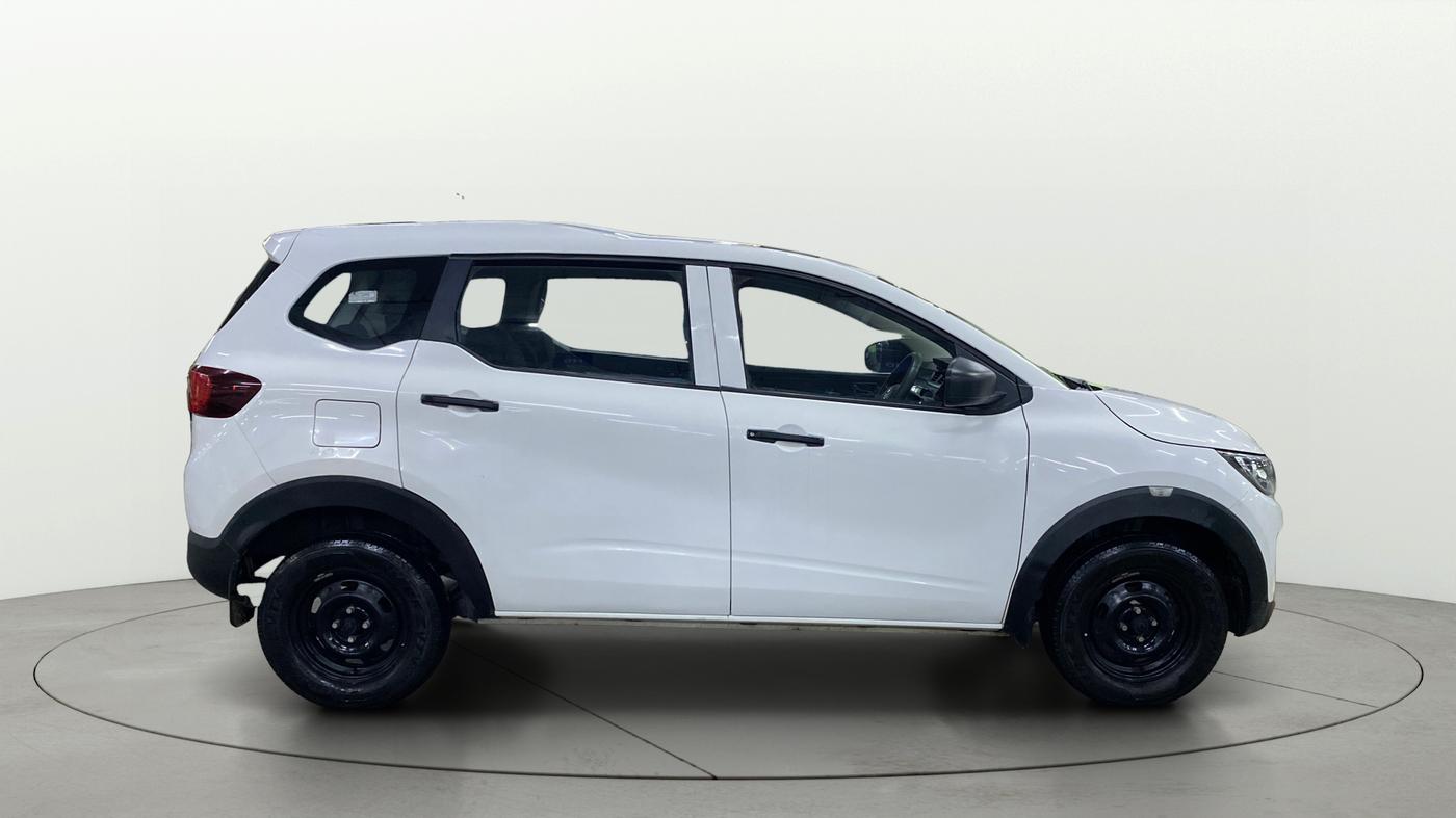 2024 Renault TRIBER RXE MT, Petrol, Manual, 34,358 km, Right Side View