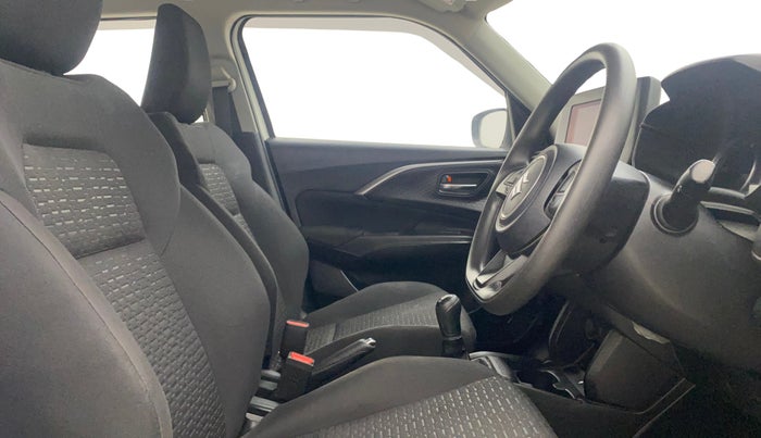 2024 Maruti Swift ZXi, Petrol, Manual, 16,346 km, Right Side Front Door Cabin