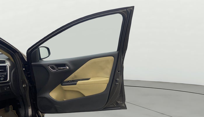 2018 Honda City 1.5L I-VTEC V MT, Petrol, Manual, 1,28,745 km, RHS Front Door