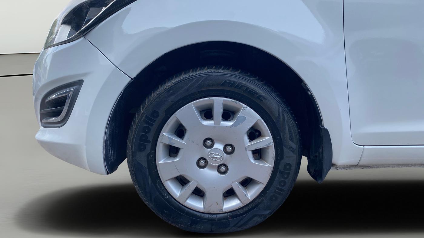 2014 Hyundai i20 MAGNA 1.2, Petrol, Manual, 69,209 km, Left Front Wheel