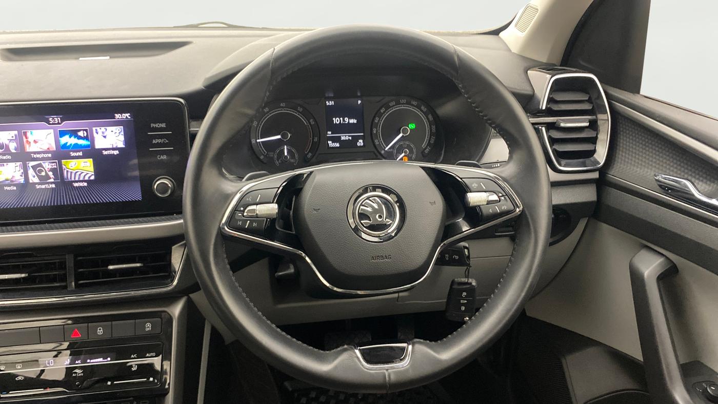 2023 Skoda KUSHAQ AMBITION 1.0L TSI AT, Petrol, Automatic, 15,555 km, Steering Wheel Close Up