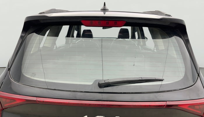 2023 KIA CARENS PRESTIGE PLUS 1.5 PETROL IMT 7 STR, Petrol, Manual, 48,381 km, Rear Windshield