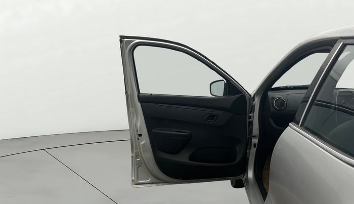 2019 Renault Kwid RXL, Petrol, Manual, 91,662 km, LHS Front Door