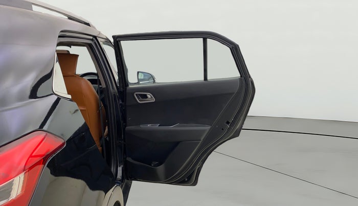 2017 Hyundai Creta SX PLUS AT 1.6 PETROL, Petrol, Automatic, 81,084 km, RHS Rear Door