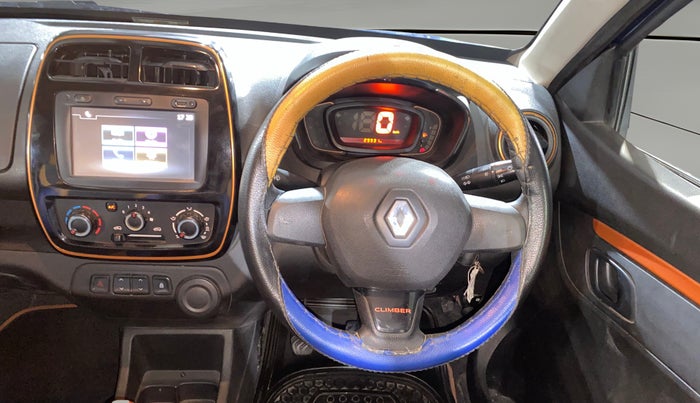 2017 Renault Kwid RXT 1.0, Petrol, Manual, 29,916 km, Steering Wheel Close Up