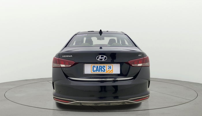 2022 Hyundai Verna SX 1.5 VTVT, Petrol, Manual, 67,082 km, Back/Rear