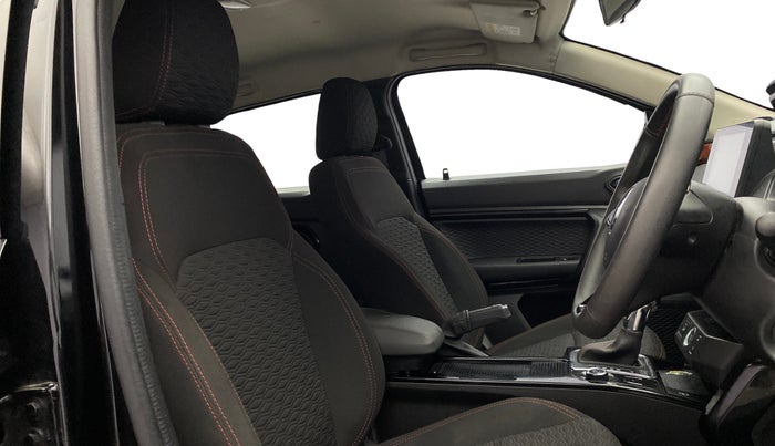 2023 Renault Kiger RXZ TURBO CVT, Petrol, Automatic, 24,169 km, Right Side Front Door Cabin