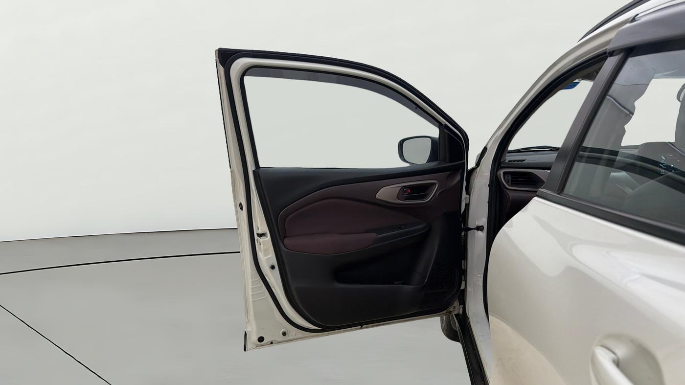 2023 Maruti FRONX DELTA PLUS 1.2L AGS, Petrol, Automatic, 10,437 km, LHS Front Door