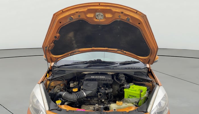 2016 Tata Tiago XZ PETROL, Petrol, Manual, 1,35,171 km, Open Bonet