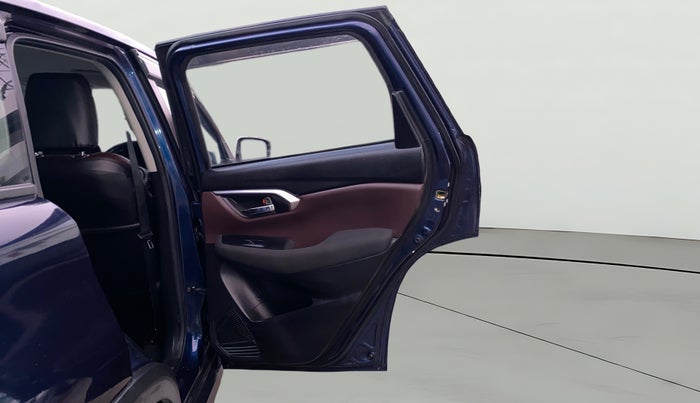 2022 Maruti Grand Vitara DELTA SMART HYBRID, Petrol, Manual, 28,078 km, RHS Rear Door